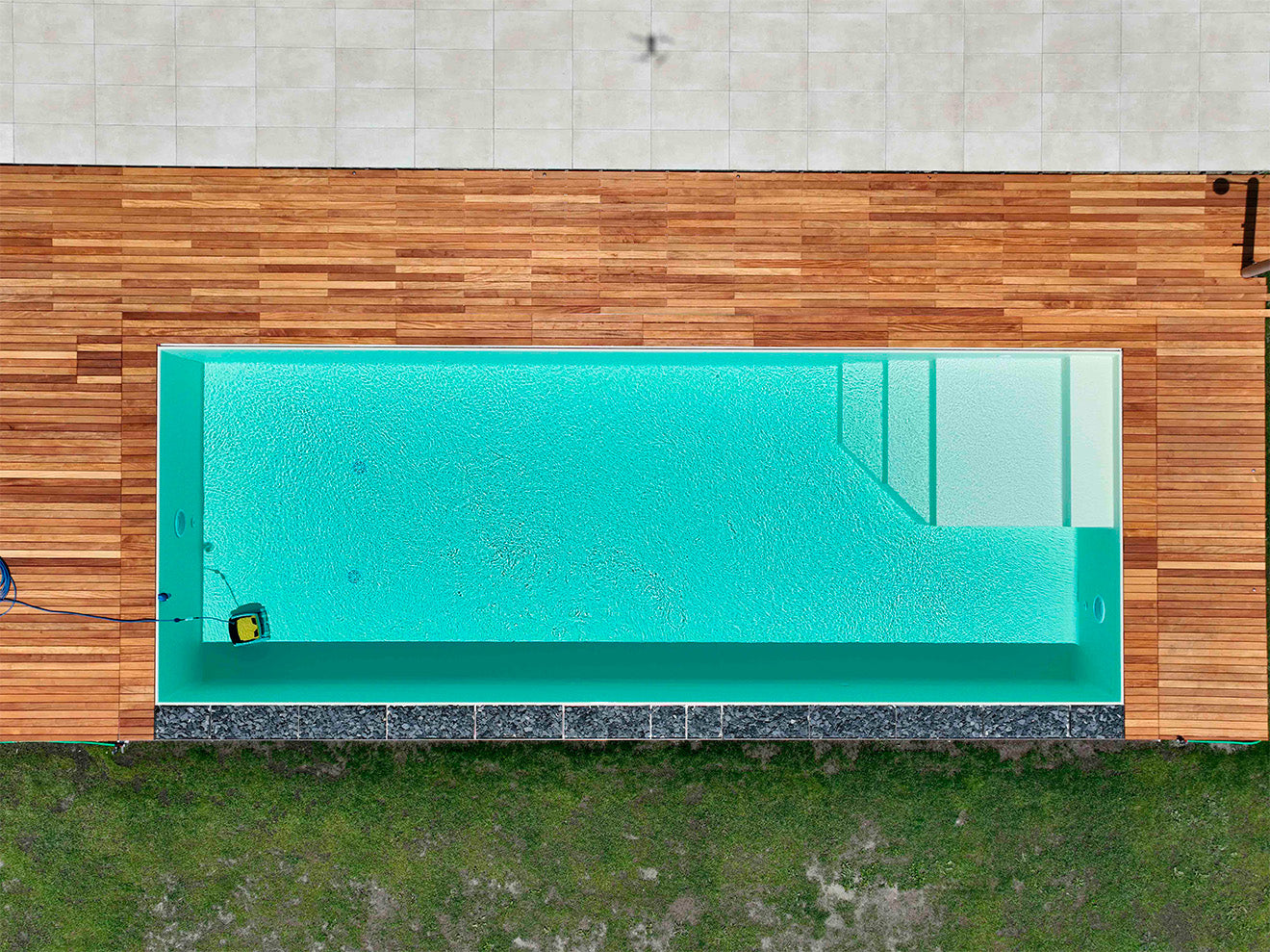 Piscina a sfioro su misura - Pavullo nel Frignano