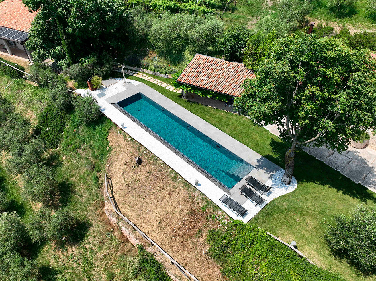 Piscina a sfioro su misura - Tregnago Val d'Illasi