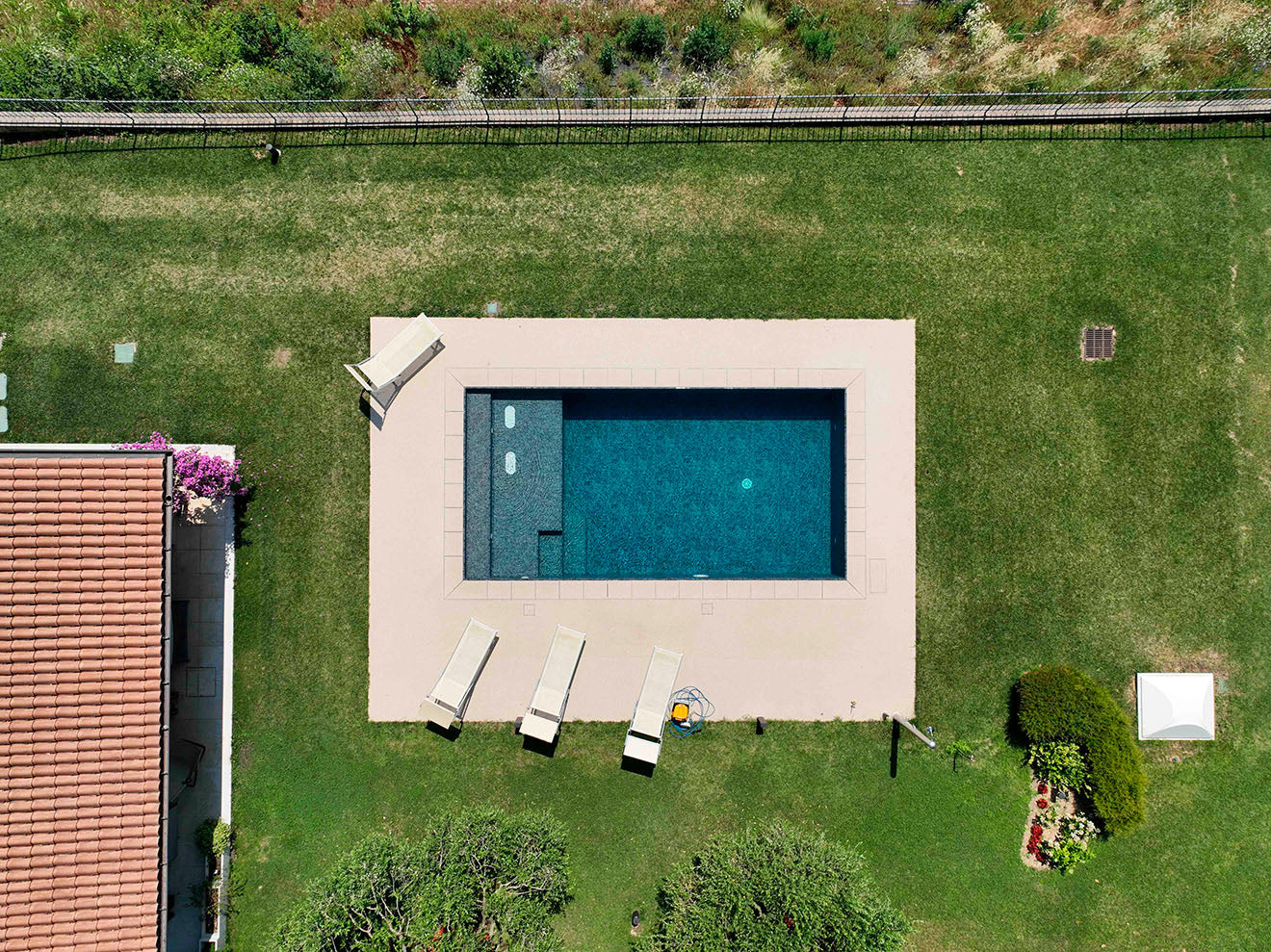 Piscina a sfioro su misura - Cavaion Veronese