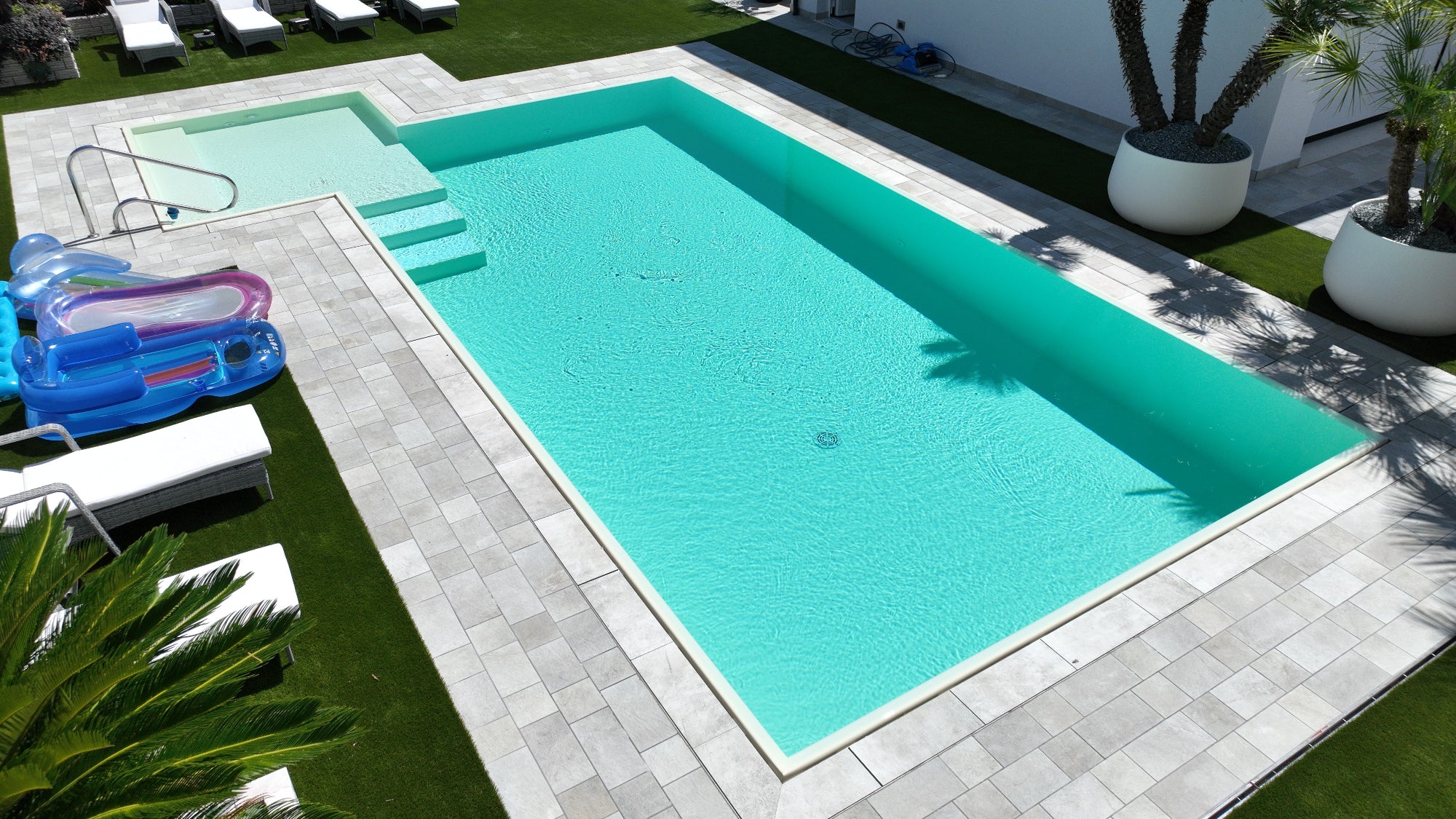 piscina realizzata a Cento Ferrara